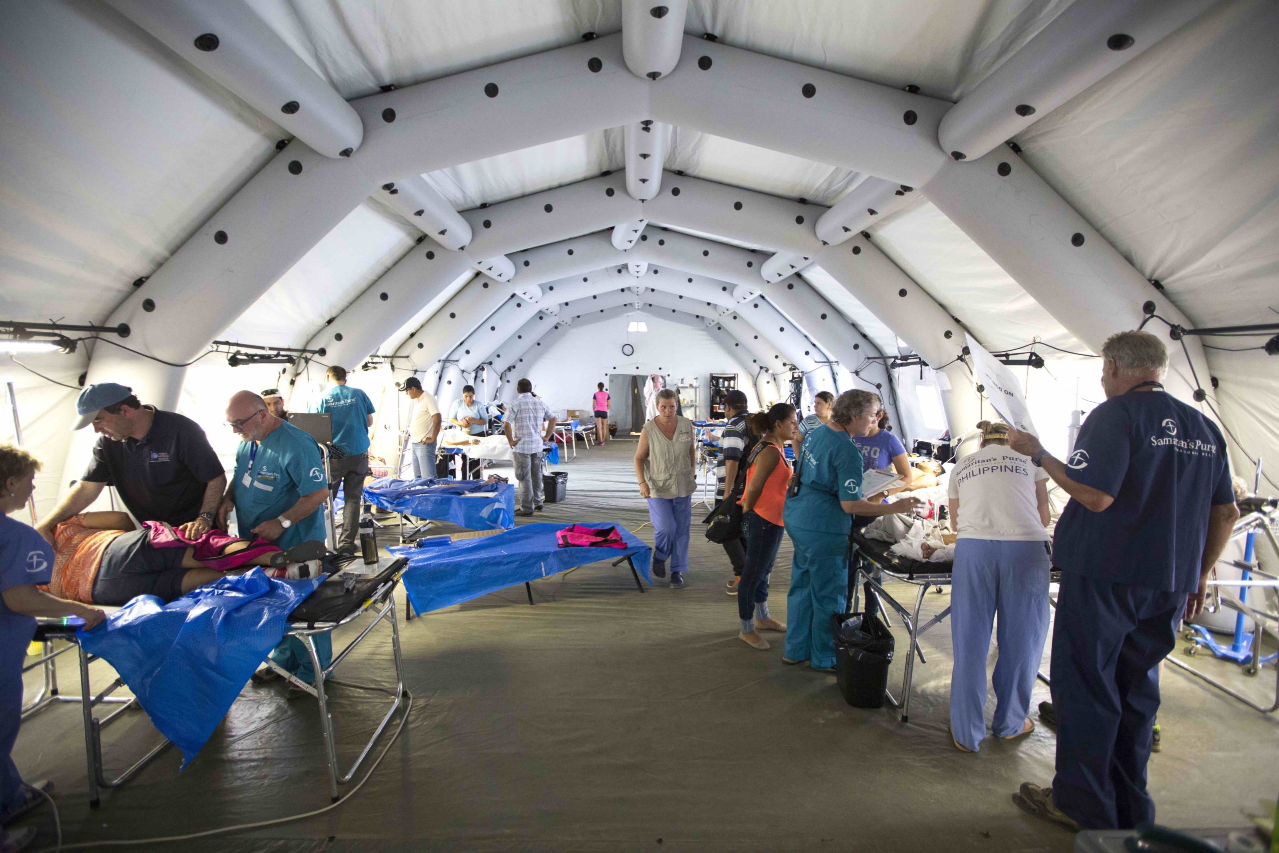 Volunteers Hard at Work After Midwest Storms